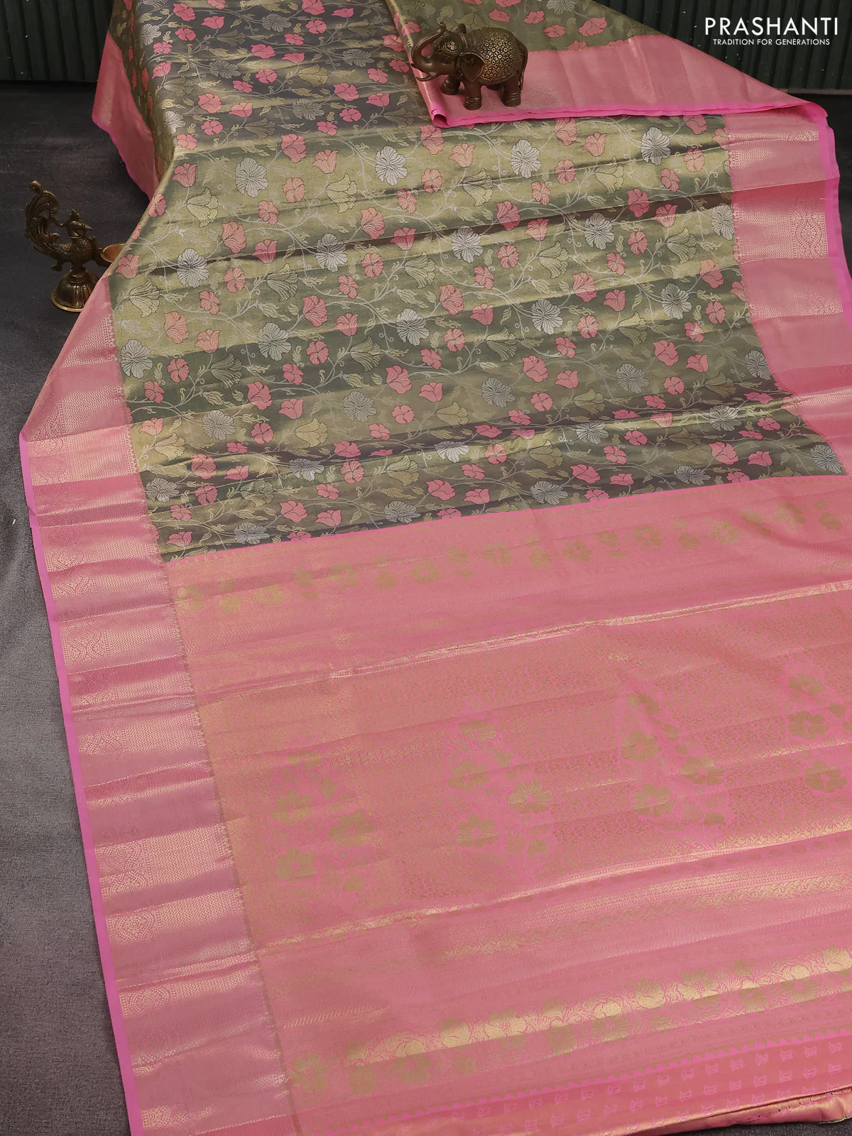 Bangalori tissue silk saree dual shade of grey and light pink with zari woven floral design brocade pattern and zari woven border - Image 2