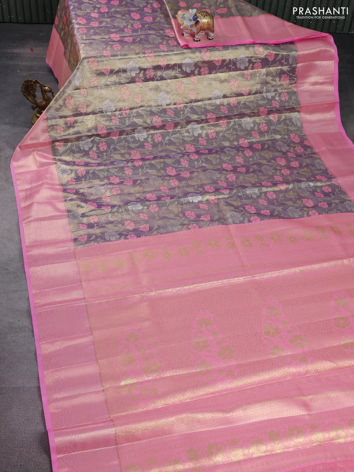 Bangalori tissue silk saree dual shade of violet and light pink with zari woven floral design brocade pattern and zari woven border - Image 2