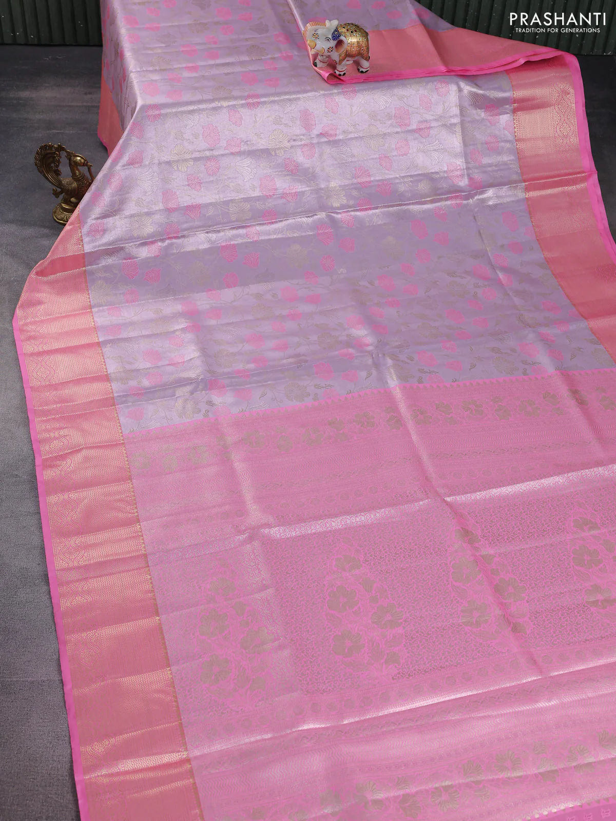 Bangalori tissue silk saree pastel lavender and light pink with zari woven floral design brocade pattern and zari woven border - Image 2
