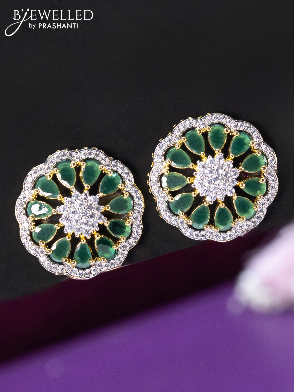 Beaded green choker with cz and emerald stone pendant - Image 2