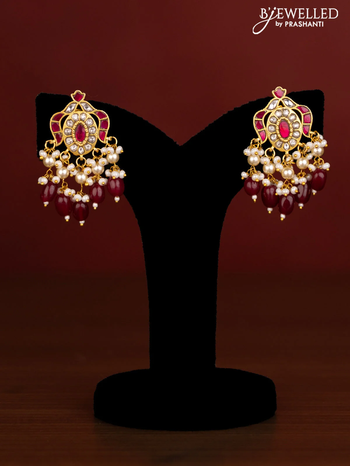 Beaded multilayer maroon haaram with pink jadau kundan stones and natural beads & pearl hangings - Image 2