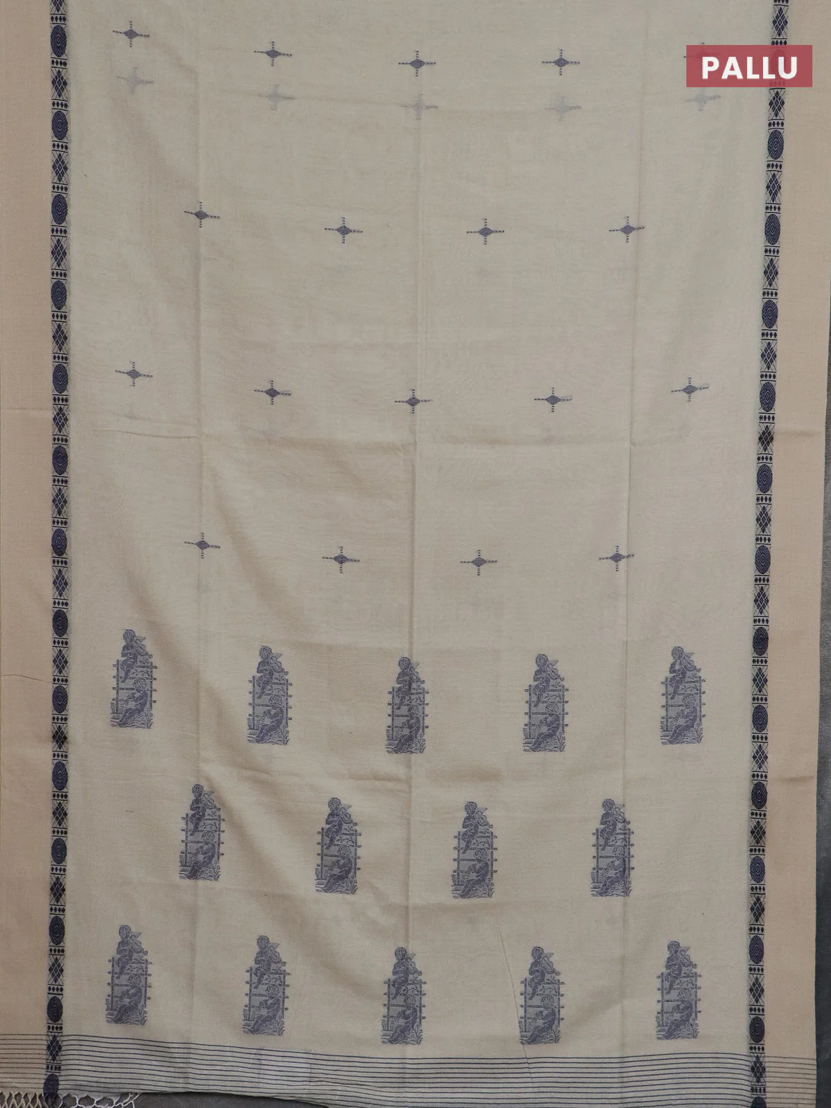 Bengal soft cotton saree beige with thread woven buttas and thread woven simple border - Image 3