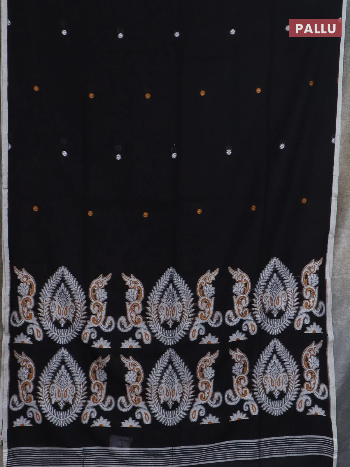 Bengal soft cotton saree black and off white with thread woven buttas and piping border - Image 3