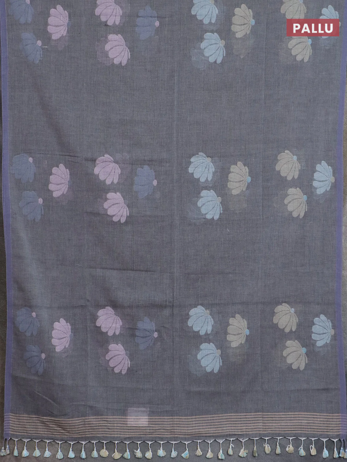 Bengal soft cotton saree dark grey with thread woven buttas and piping border - Image 3