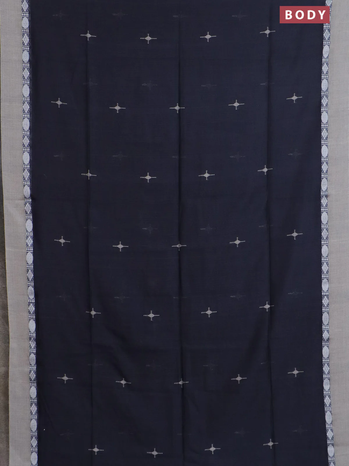Bengal soft cotton saree grey and beige with thread woven buttas and thread woven simple border - Image 2