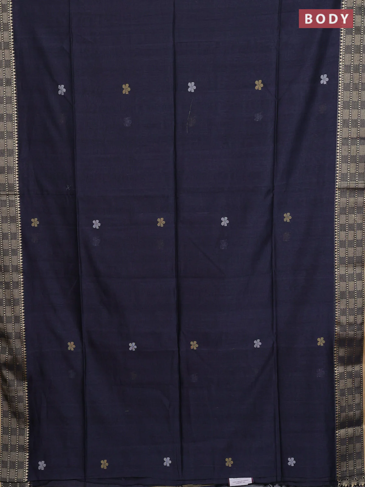 Bengal soft cotton saree grey with thread woven buttas and temple design thread woven border - Image 2