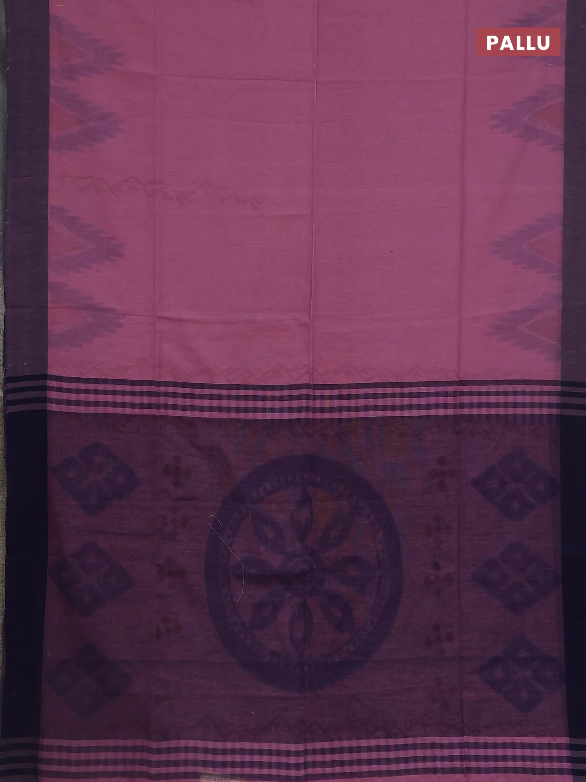Bengal soft cotton saree mauve pink and navy blue with weaves and simple border - Image 3