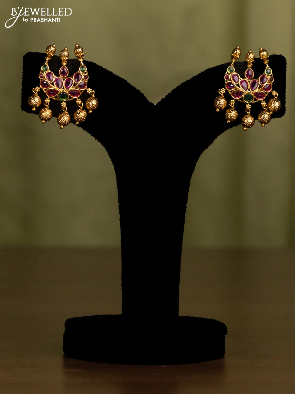 Black thread necklace chandbali design with kemp stones golden beads hanging - Image 2