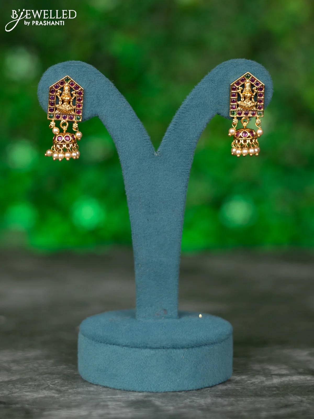 Black thread necklace lakshmi design with kemp stones and pearl hangings - Image 2