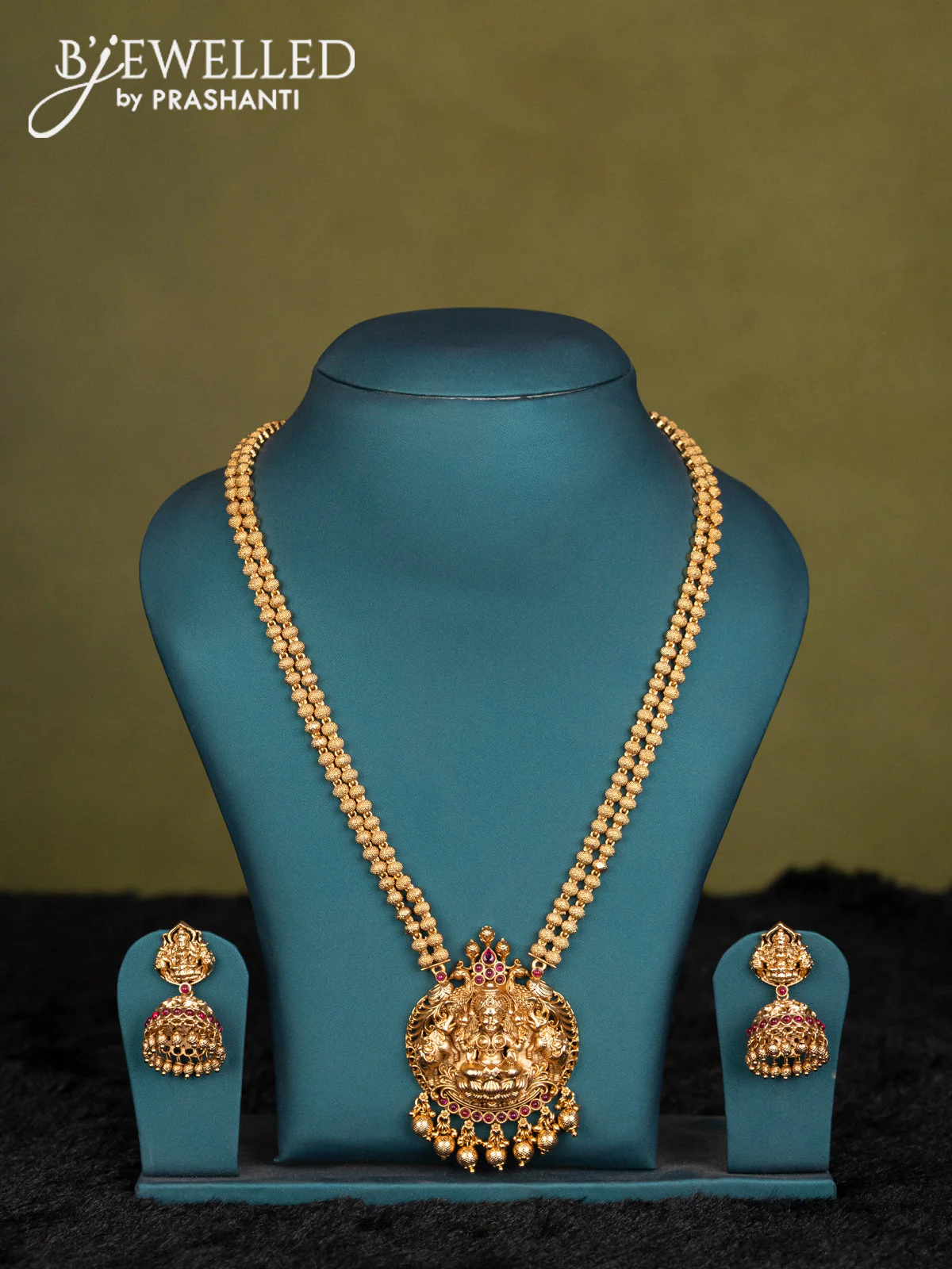 Blue-Grey kanchipuram silk saree with matching neck piece - Image 4