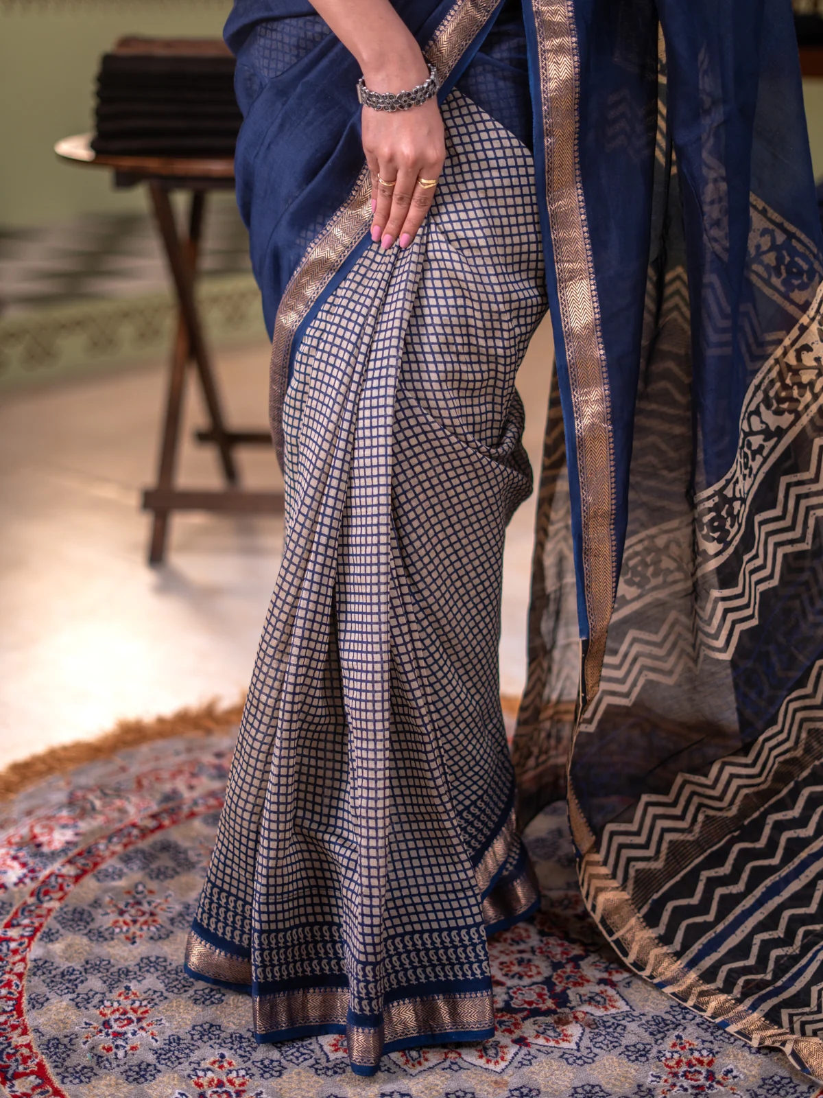Chanderi bagru partly saree peacock blue and beige with plain body and kalamkari printed pallu - Image 5
