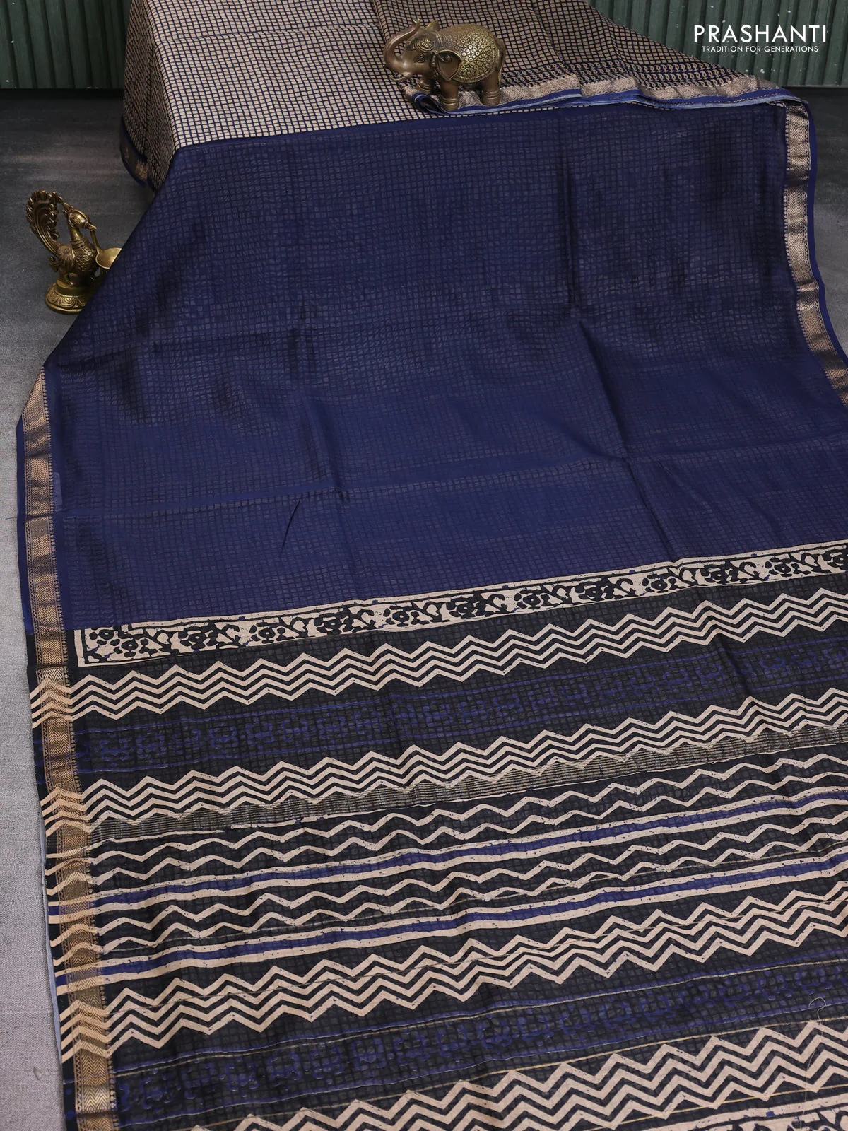 Chanderi bagru partly saree peacock blue and beige with plain body and kalamkari printed pallu - Image 7