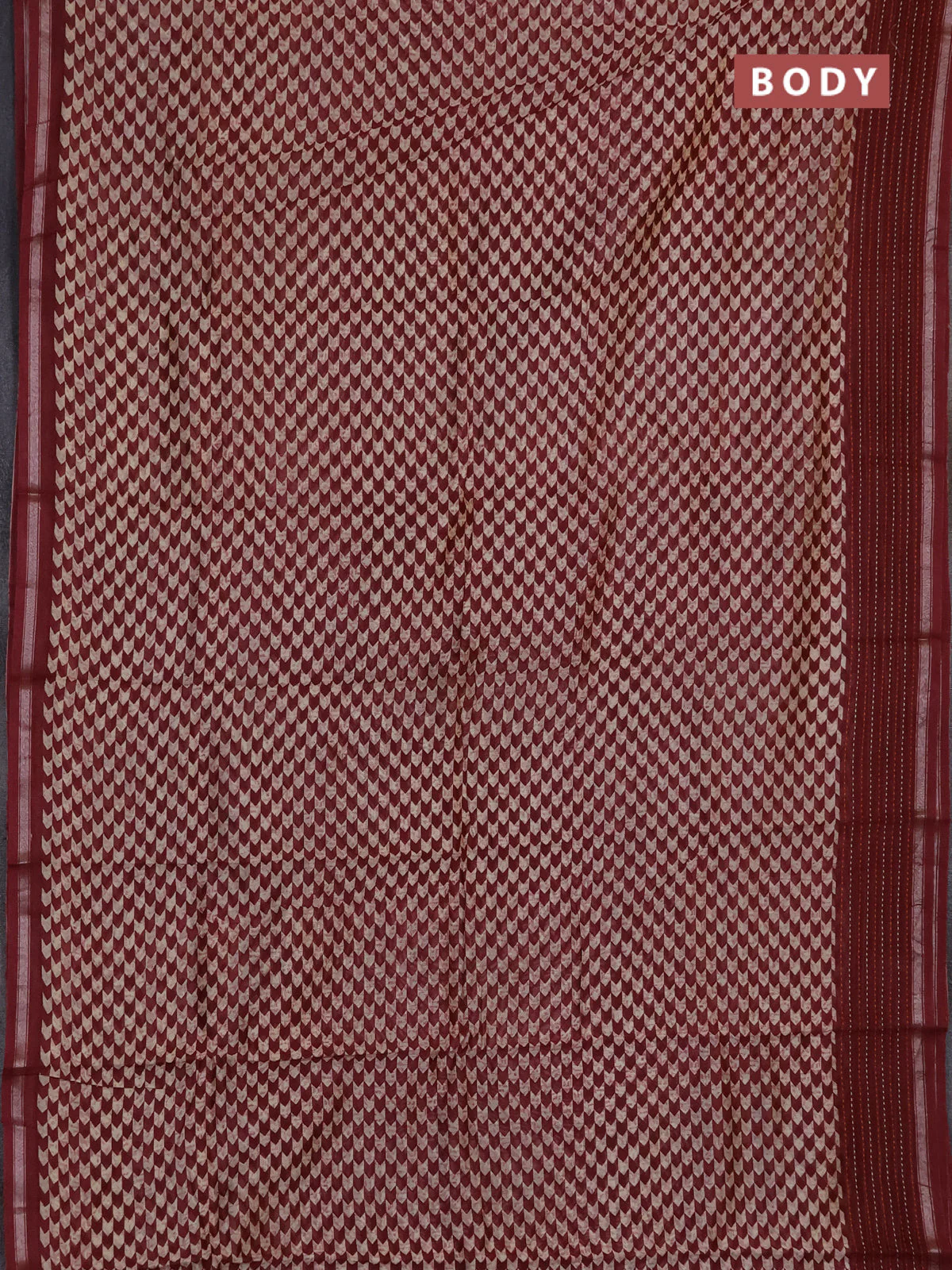 Chanderi silk cotton saree beige and maroon with allover prints and kantha stich work border - Image 2