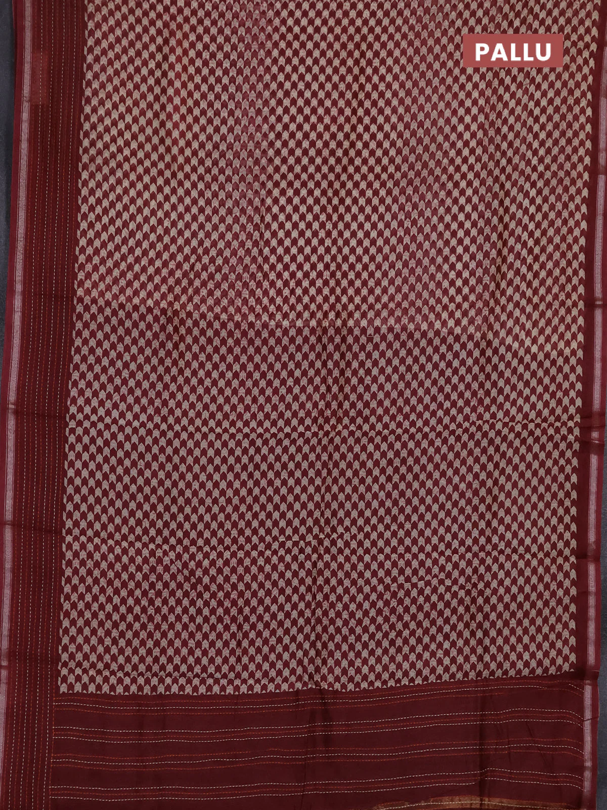 Chanderi silk cotton saree beige and maroon with allover prints and kantha stich work border - Image 3