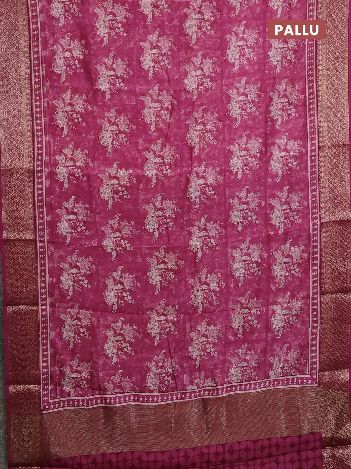 Chanderi silk cotton saree dark magenta pink with allover prints and banarasi style border - Image 3