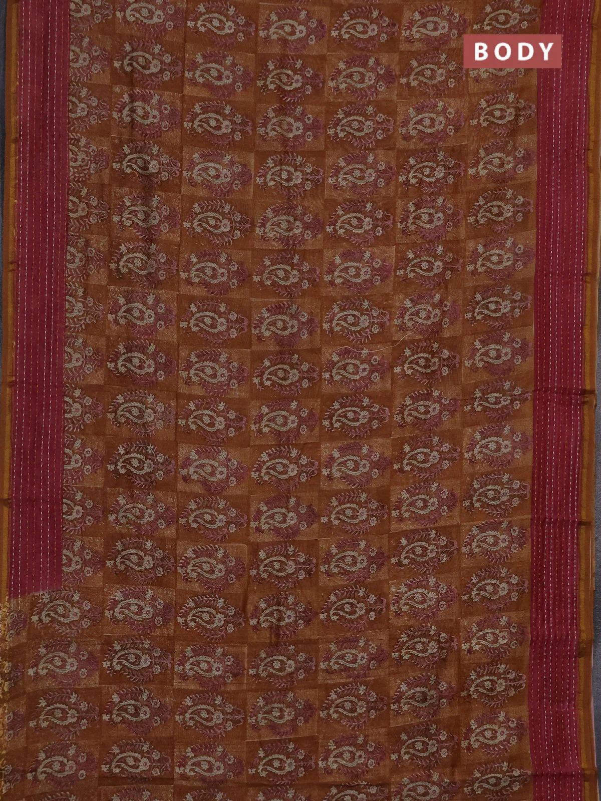 Chanderi silk cotton saree dark mustard and mauve pink with allover prints and kantha stich work border - Image 2