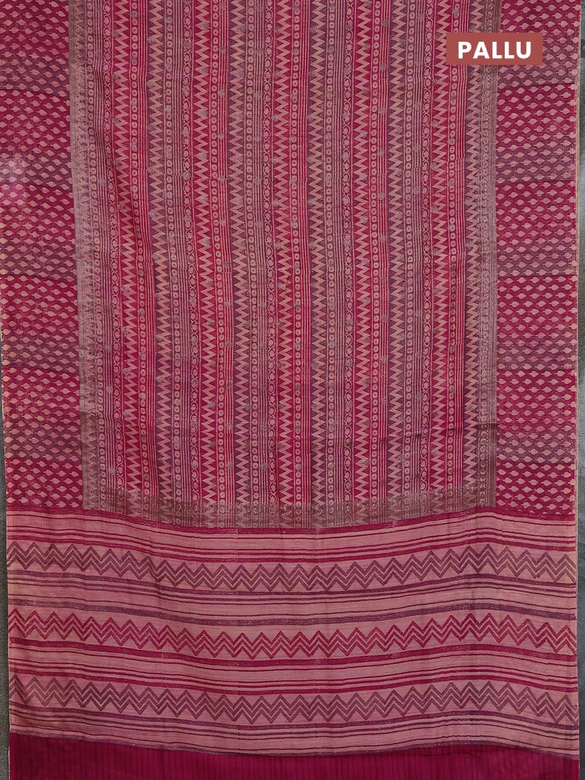 Chanderi silk cotton saree dark pink with allover prints & woven buttas and banarasi style border - Image 3