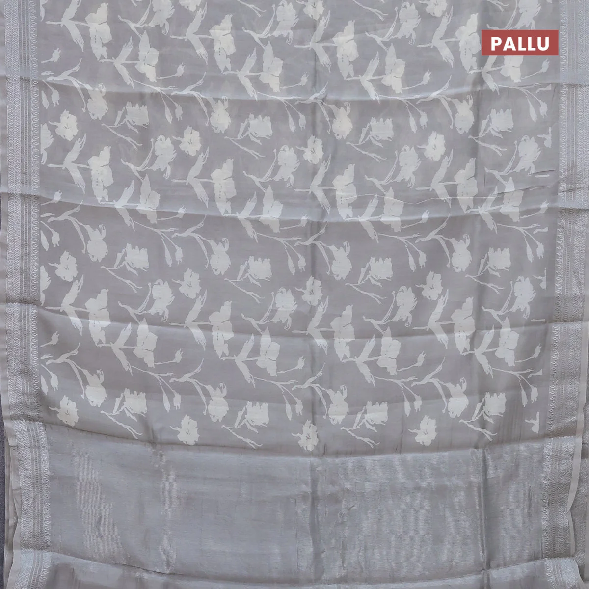 Chanderi silk cotton saree grey shade with allover floral prints and silver zari woven border - Image 3