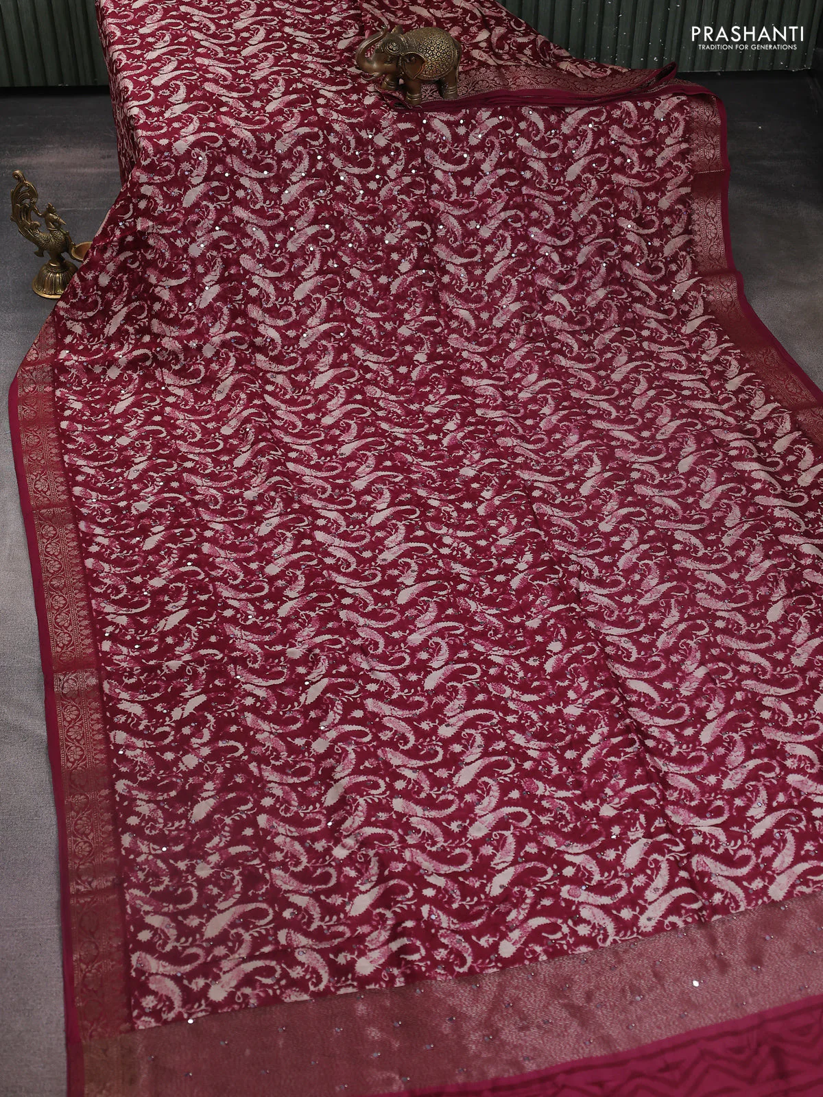 Chanderi silk cotton saree maroon with allover prints & mirror work and zari woven border - Image 2