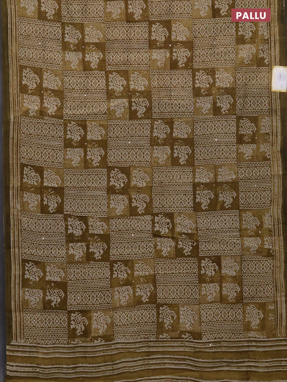 Chanderi silk cotton saree mehendi green and beige with allover prints & mirror work and printed border - Image 3
