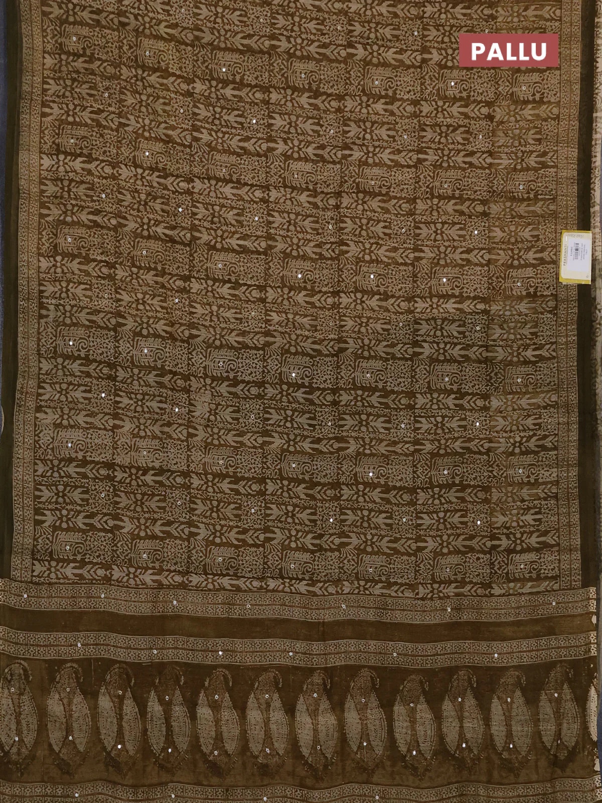 Chanderi silk cotton saree mehendi green and sap green with allover prints & mirror work and simple border - Image 3