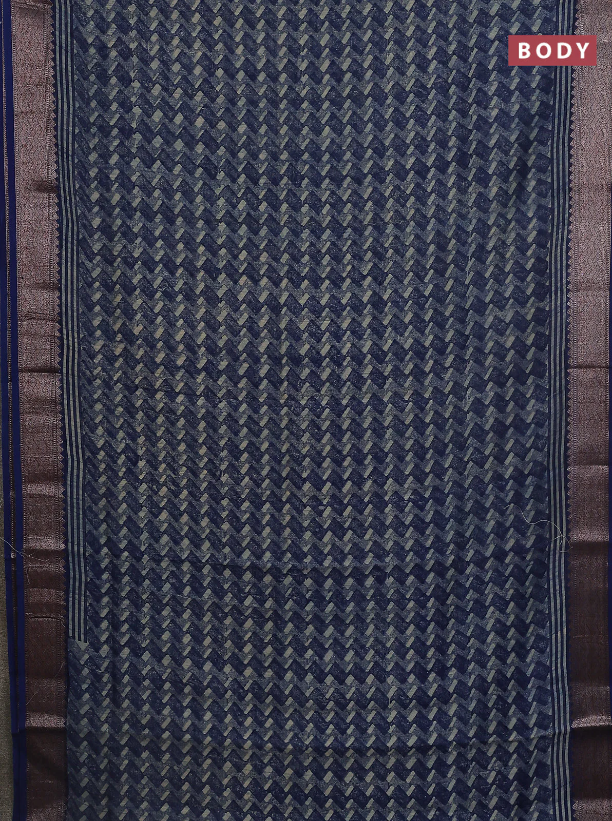 Chanderi silk cotton saree navy blue with allover zig zag prints and banarasi style border - Image 2