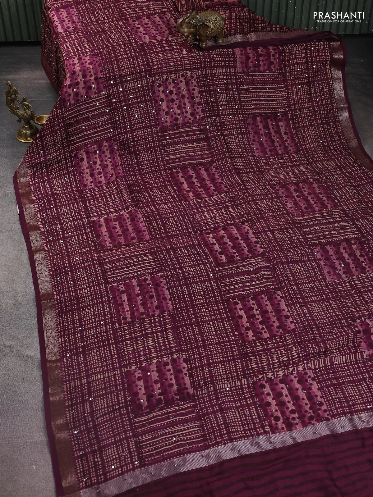 Chanderi silk cotton saree wine shade with allover prints & mirror work and zari woven border - Image 2