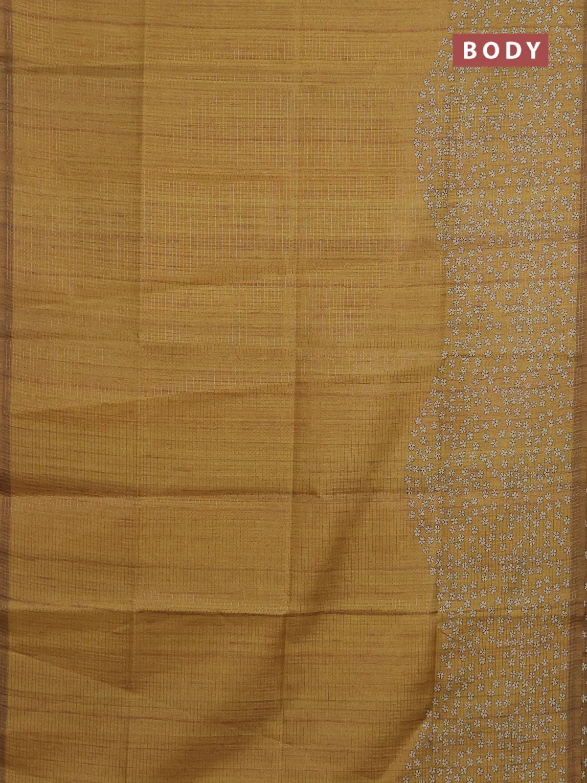 Chappa saree mustard shade with allover small zari checked pattern and floral digital printed pallu - Image 2