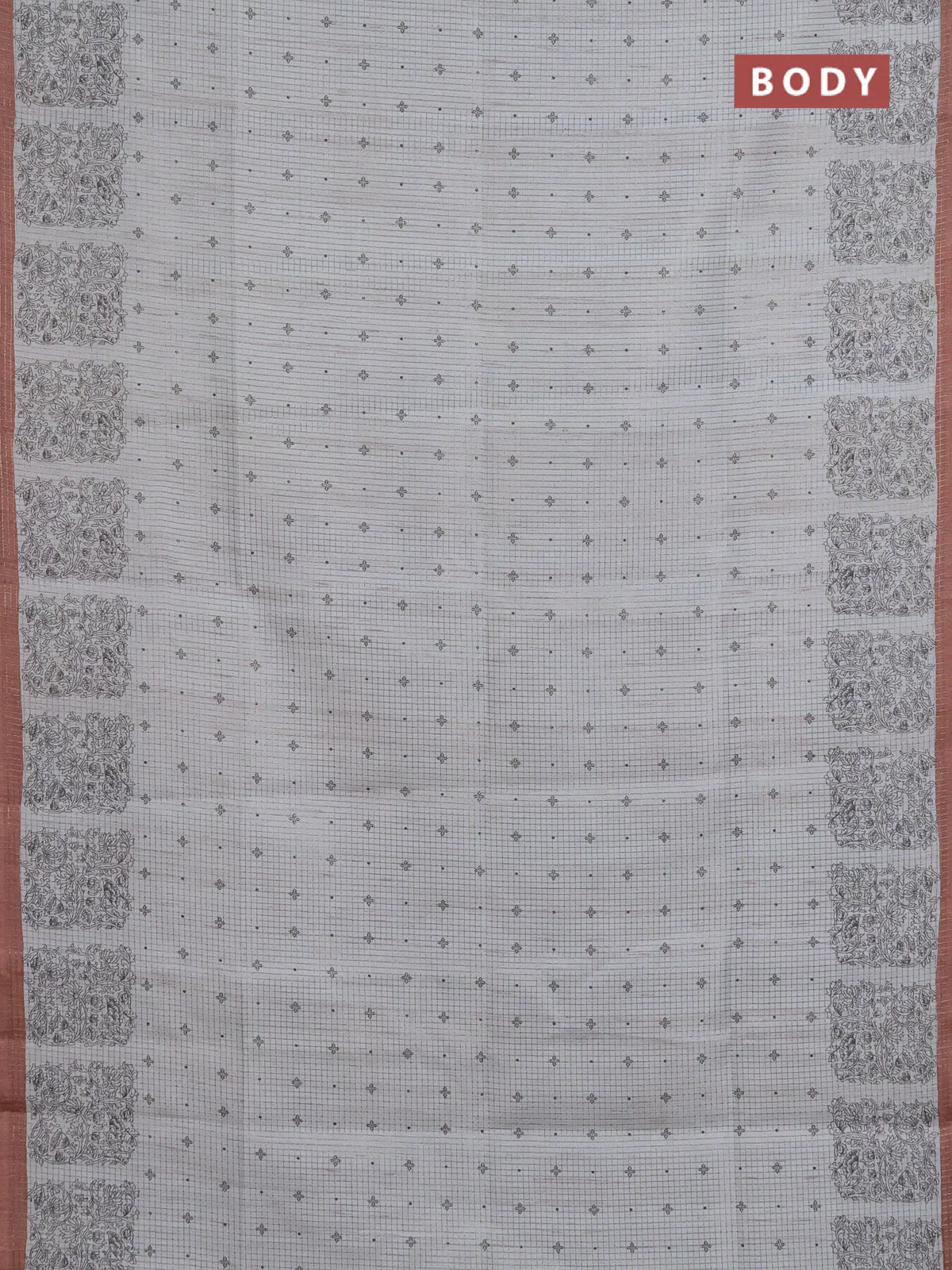 Chappa saree pastel grey and brown with allover small zari checked pattern & butta prints and printed border - Image 2