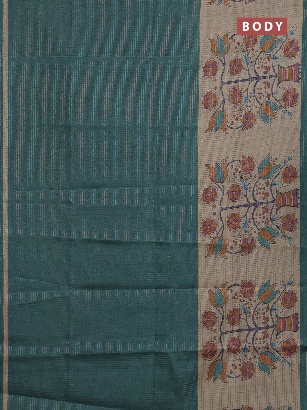 Chappa saree peacock green and beige with allover small zari checked pattern and floral digital printed pallu - Image 2