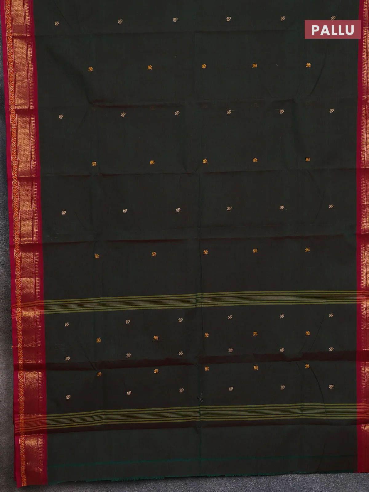 Chettinad cotton saree dual shade of sap green and magenta pink with thread woven buttas and thread & zari woven border - Image 3
