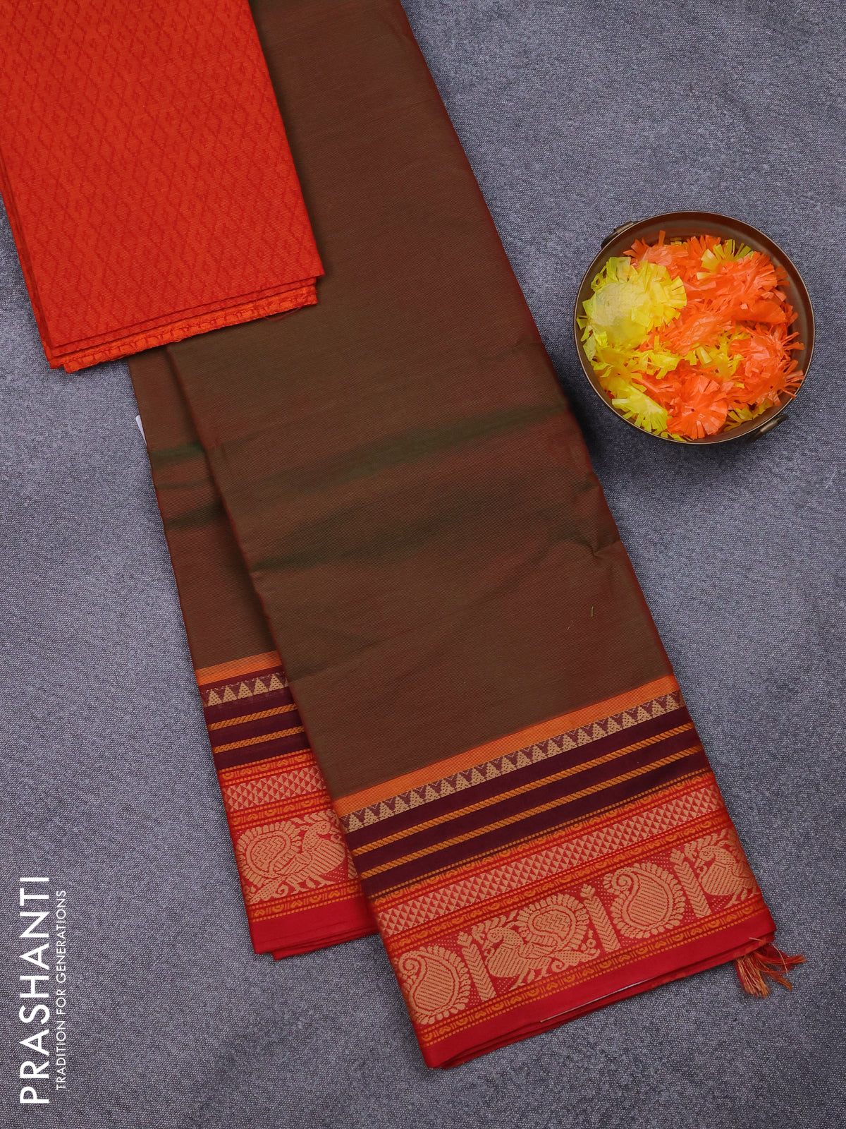 Chettinad cotton saree manthulir green and red with plain body and thread woven border