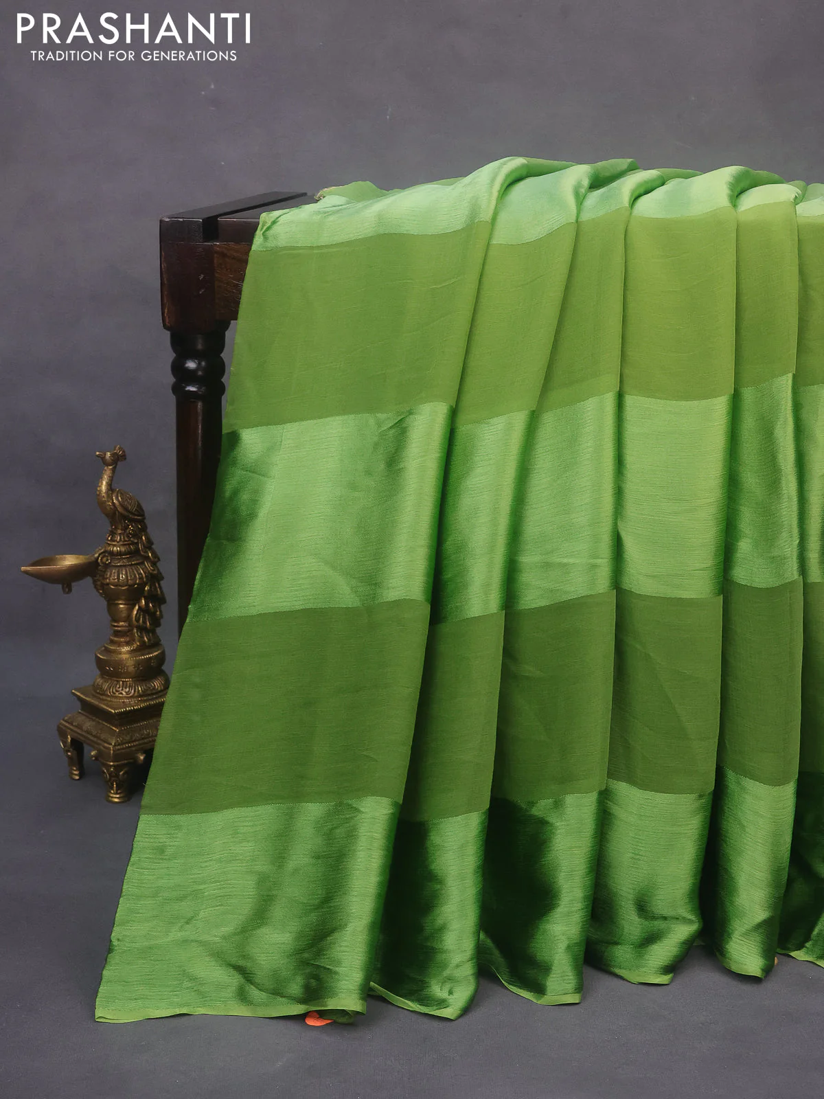 Chiffon saree green with plain body and satin border - Image 2