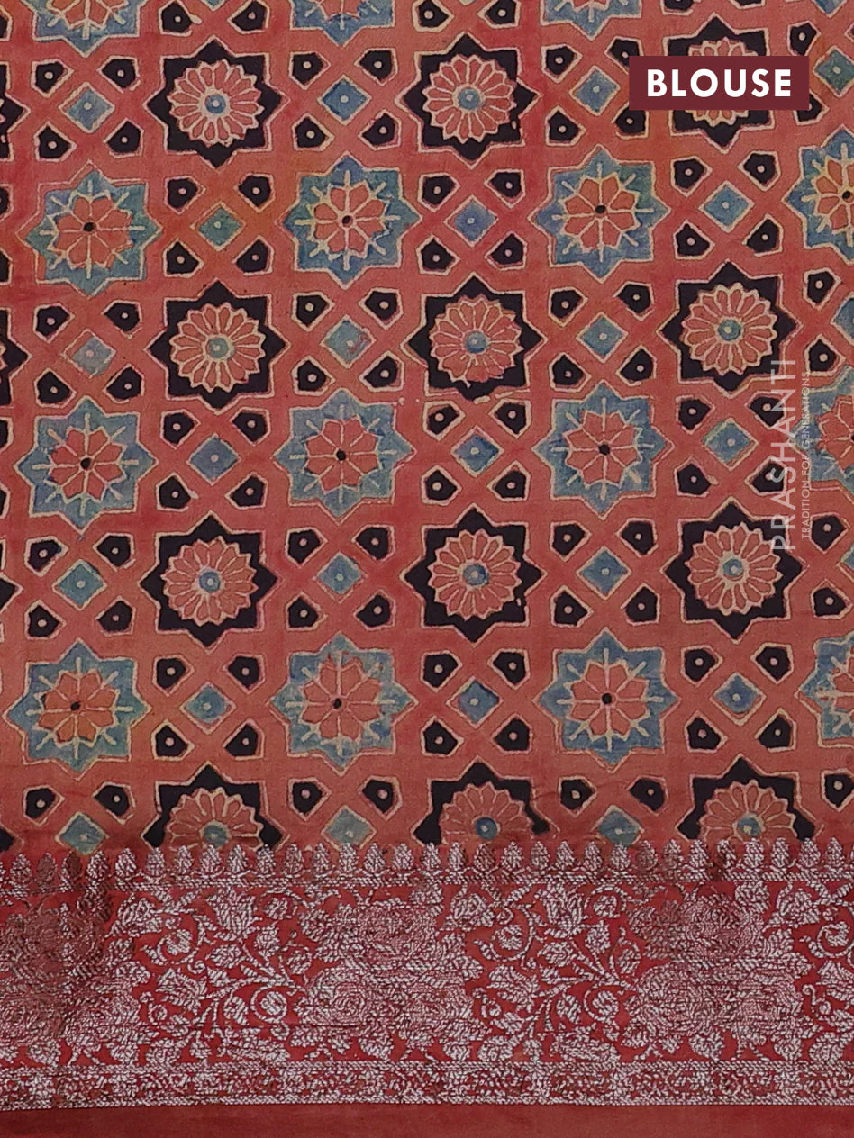 Chiniya silk saree dark green and rust shade with plain body and woven border - Image 3