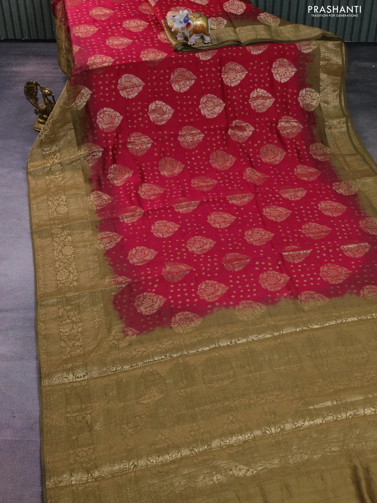 Chiniya silk saree magenta pink and military green with allover zari buttas & bandhini prints and zari woven border - Image 2