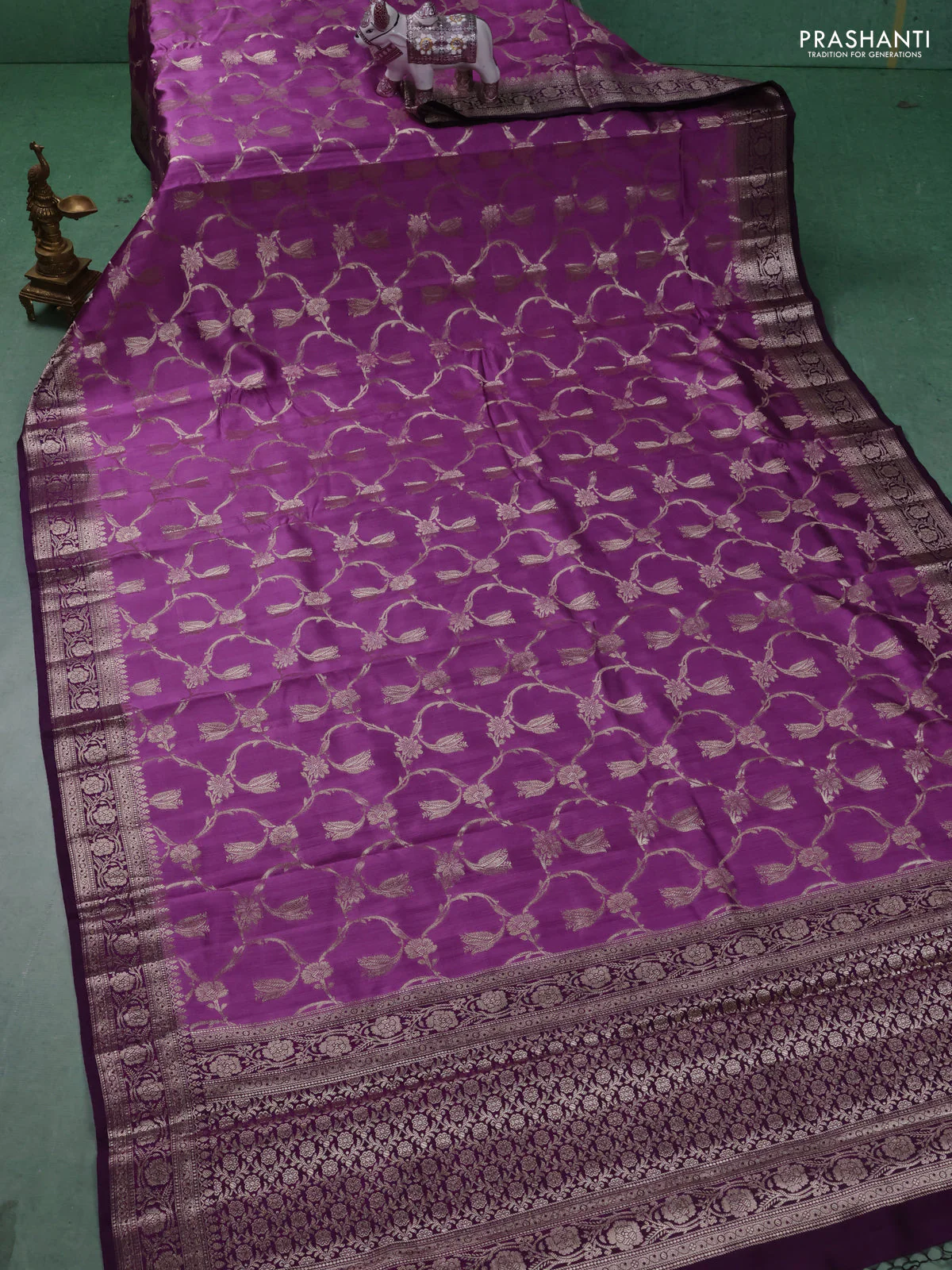 Chiniya silk saree mild purple and purple with allover floral zari weaves and zari woven border - Image 2