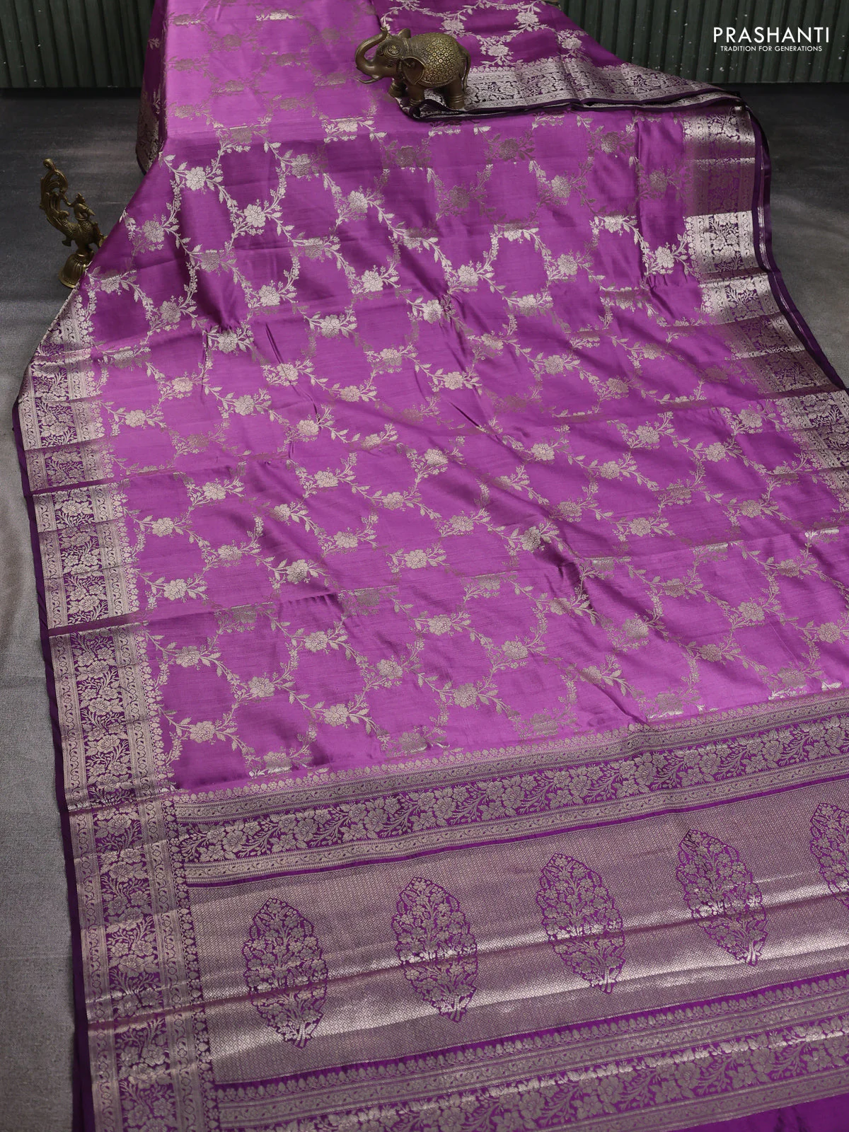 Chiniya silk saree mild purple and purple with allover floral zari weaves and zari woven border - Image 2