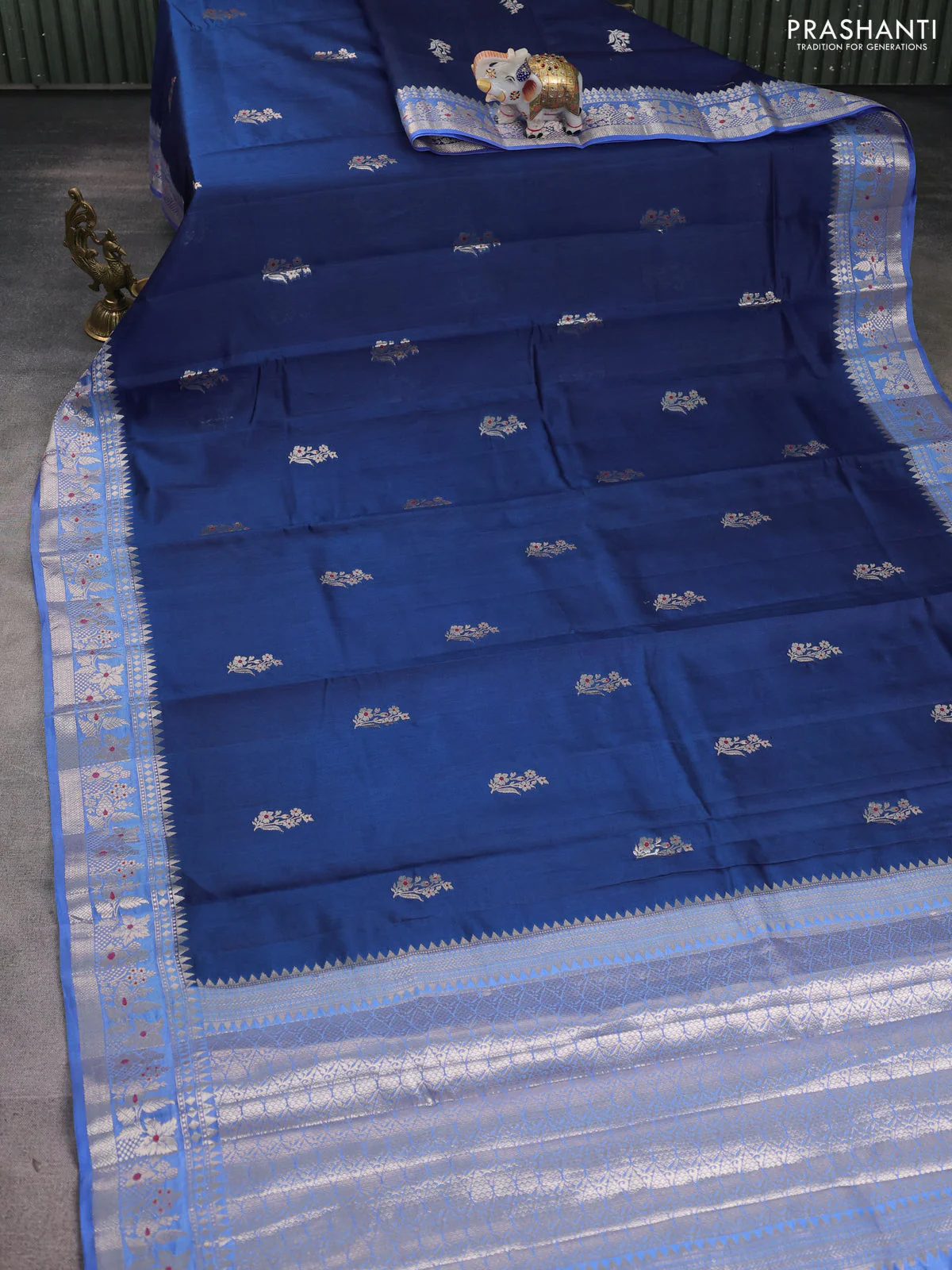 Chiniya silk saree navy blue and blue with floral zari woven buttas and zari woven border - Image 2