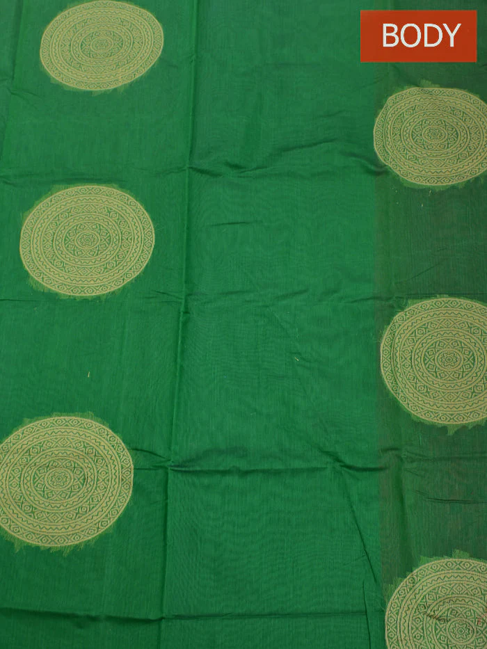 Coimbatore Cotton Dark Green Color Light weight Cotton Saree - Image 4