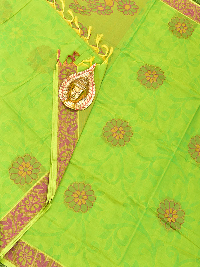 Coimbatore Cotton Green Butta Saree with Thread Woven Border - Image 2