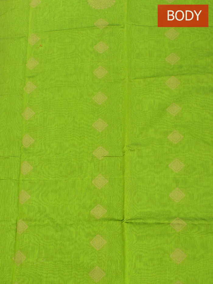 Coimbatore Cotton Green Color Light Weight Cotton Saree - Image 4