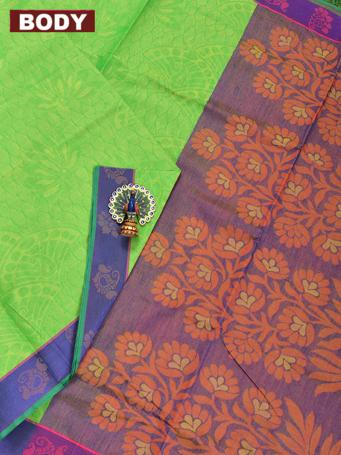 Coimbatore Cotton Green Emboss Saree with Thread Woven Border - Image 2