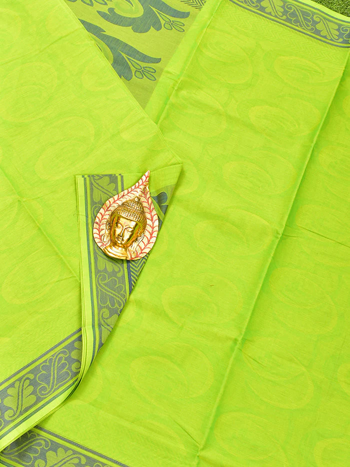 Coimbatore Cotton Green Emboss Saree with Thread Woven Border - Image 2