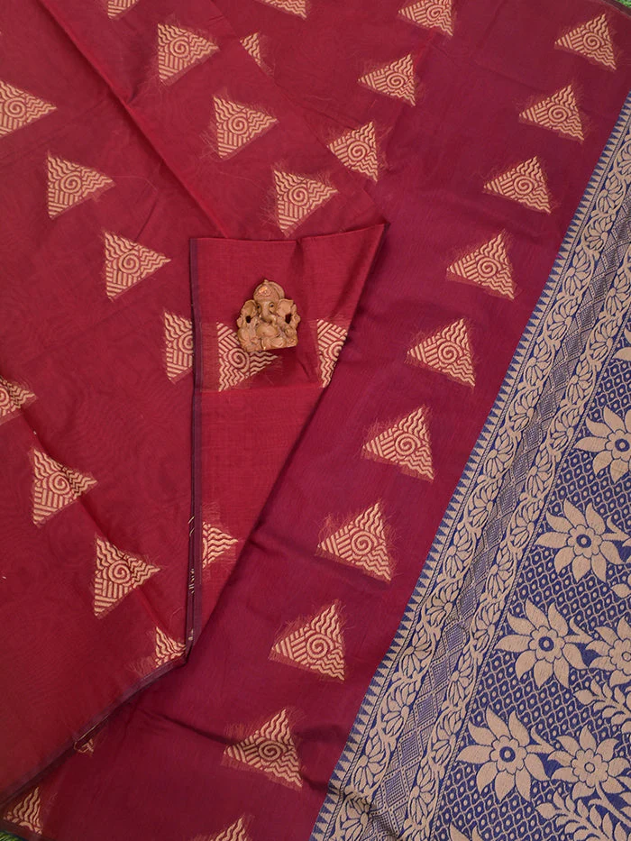 Coimbatore Cotton Maroon Color Light Weight Cotton Saree - Image 2