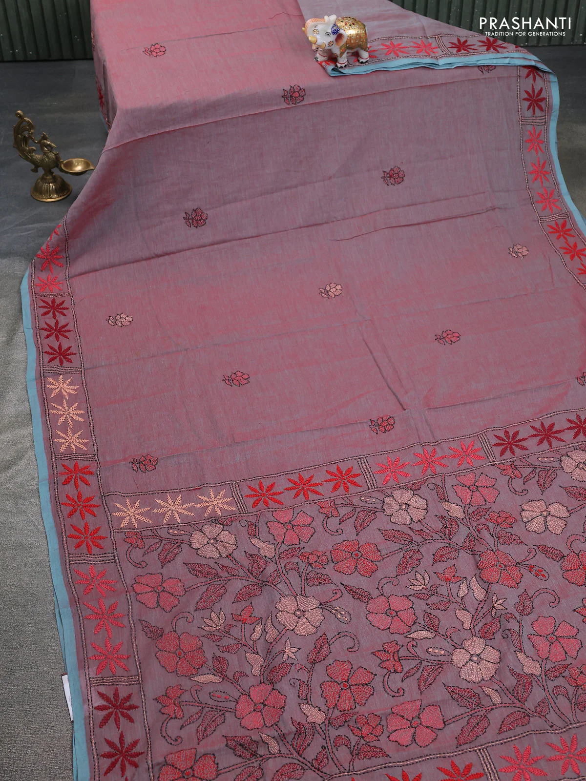 Cotton saree dual shade of maroon with kantha stitch work and kantha stitch work pallu - Image 2