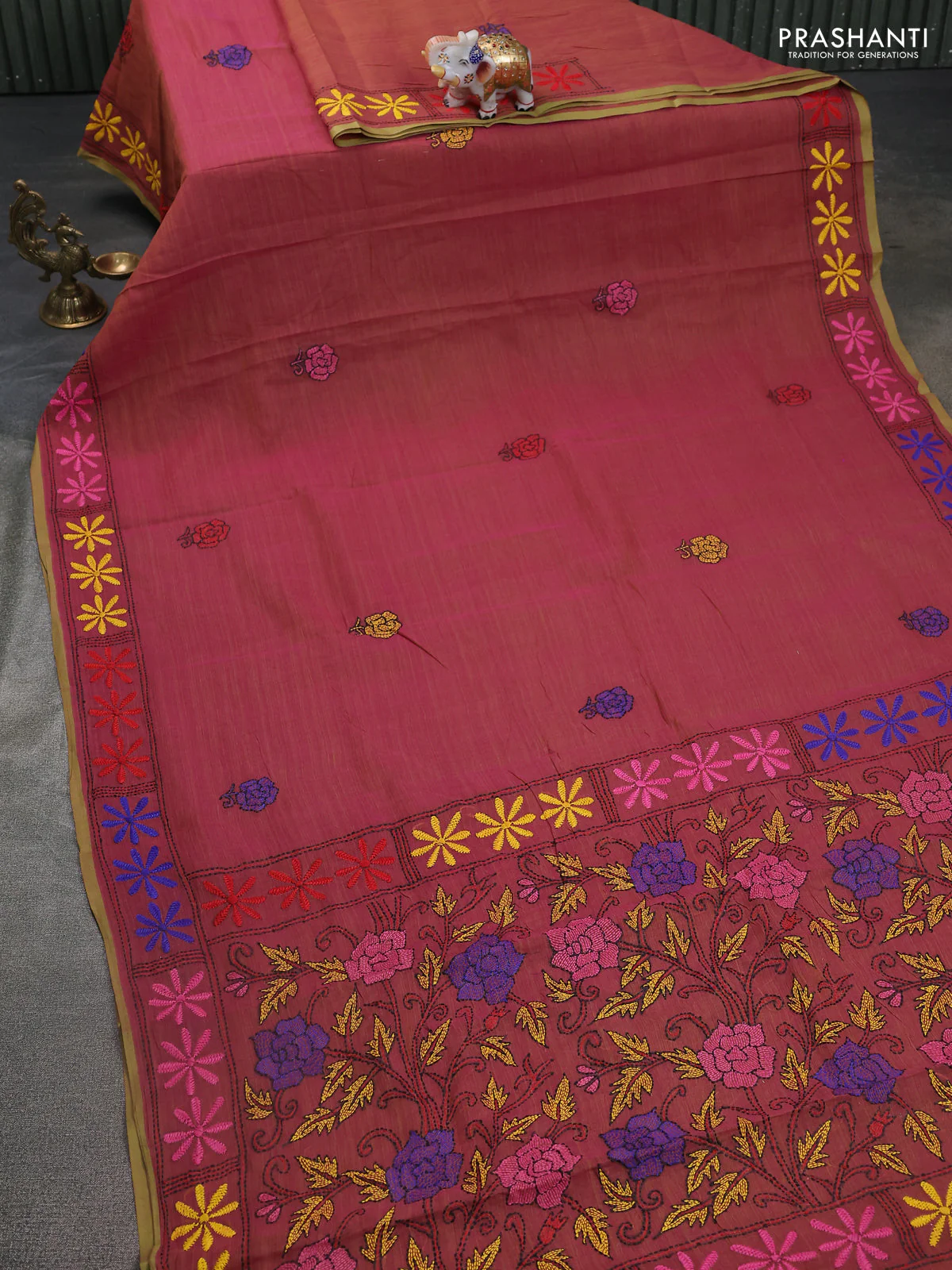 Cotton saree dual shade of pink and yellow with kantha stitch work and kantha stitch work pallu - Image 2