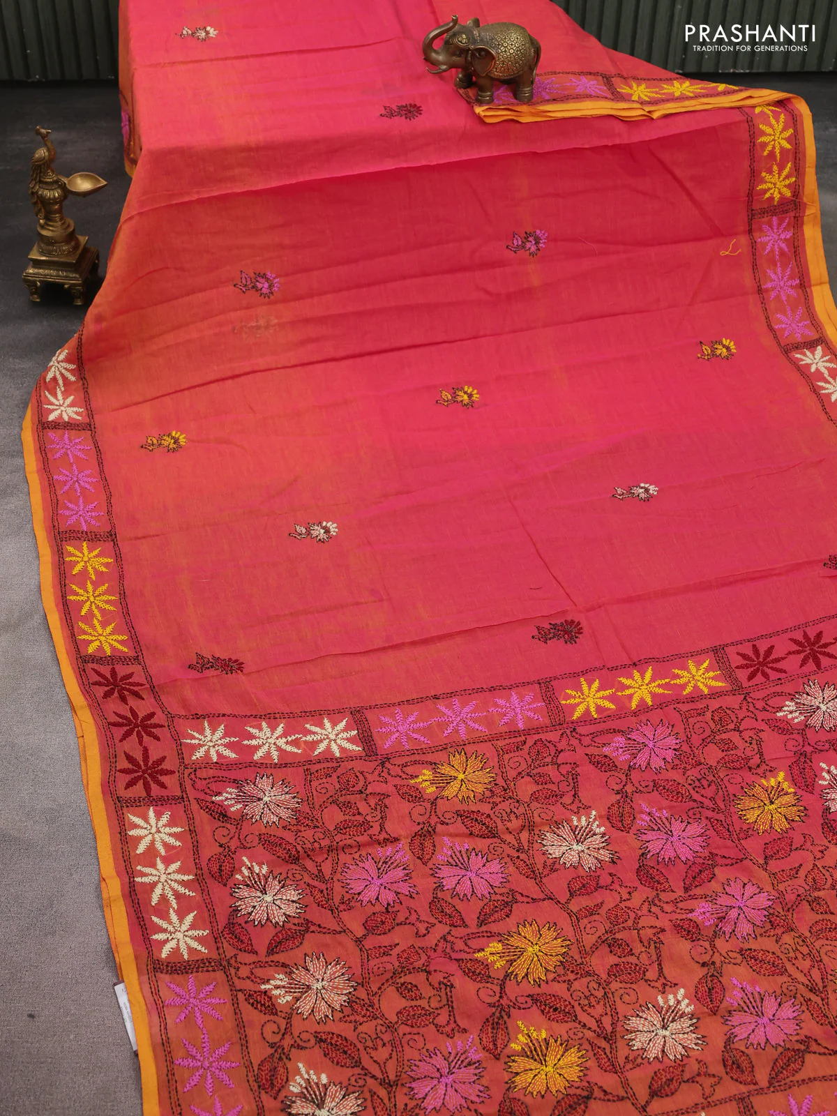 Cotton saree dual shade of pinkish yellow with kantha stitch work and kantha stitch work pallu - Image 2