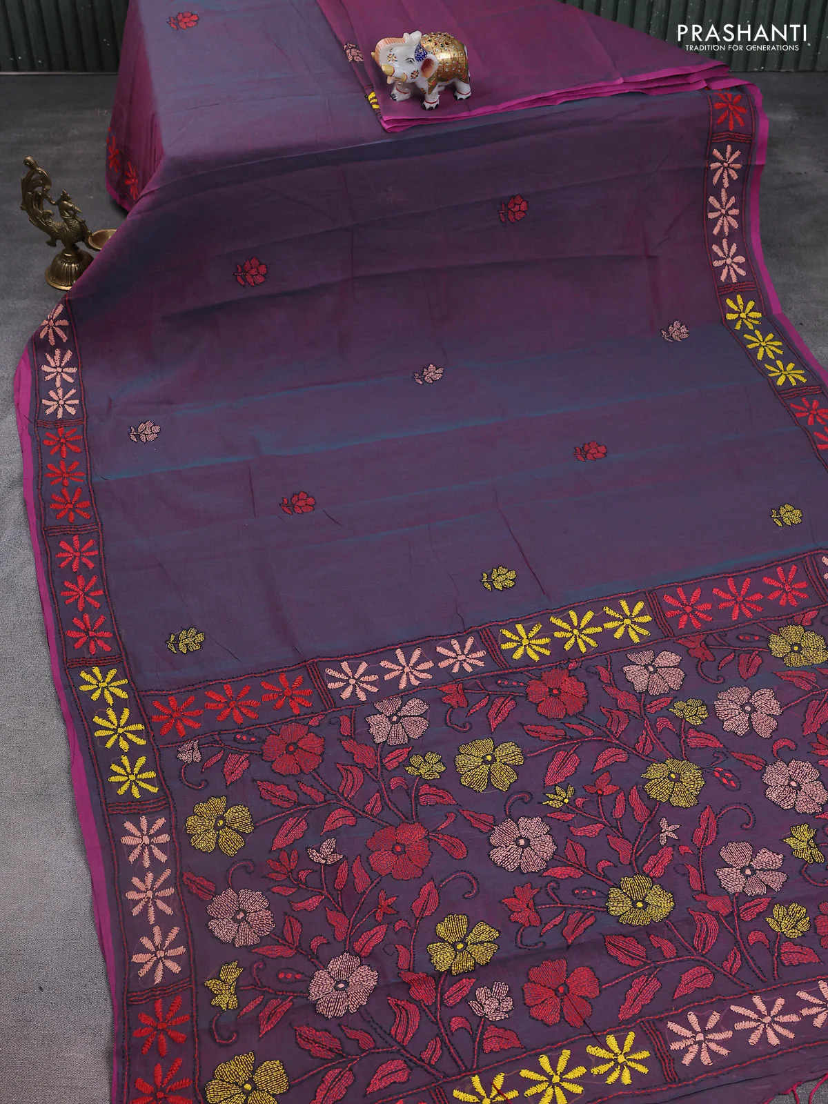 Cotton saree dual shade of purple and purple with kantha stitch work and kantha stitch work pallu - Image 2