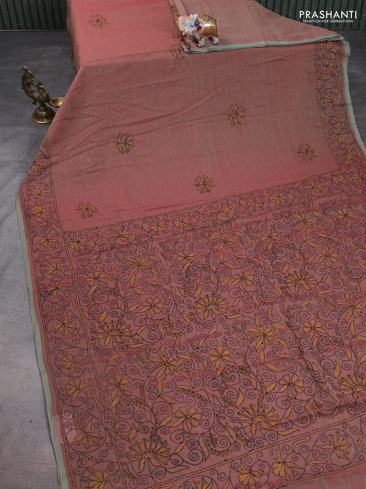 Cotton saree dual shade of reddish green with kantha stitch work and kantha stitch work pallu - Image 2