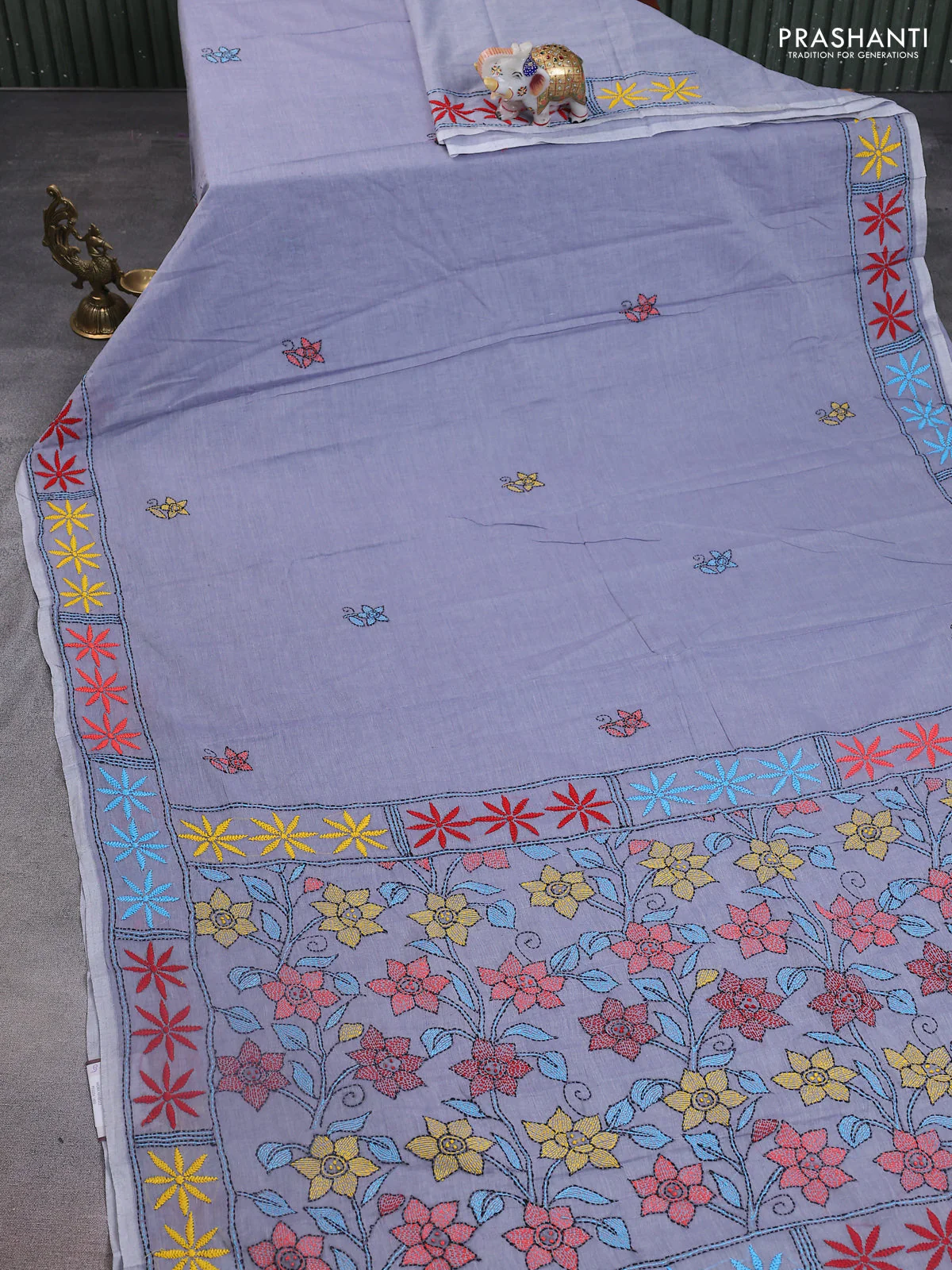 Cotton saree grey with kantha stitch work and kantha stitch work pallu - Image 2